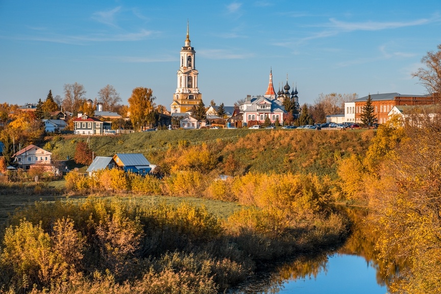 Палитра идей для яркой осени и Полюбоваться золотой осенью в городах Золотого кольца