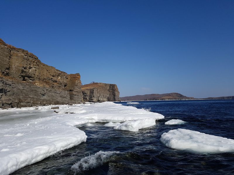 Остров Русский и мыс Тобизина