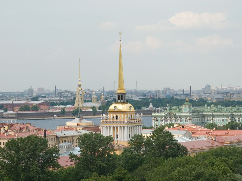 История трех старейших площадей Петербурга