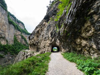 Фото 3 - Экскурсия: "Из Владикавказа — в Кабардино-Балкарию!" Фото 3 - Экскурсия: "Из Владикавказа — в Кабардино-Балкарию!"