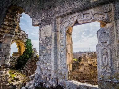 Фото - Экскурсия: "Средневековье в Крыму: пещерный Мангуп-Кале" Фото - Экскурсия: "Средневековье в Крыму: пещерный Мангуп-Кале"