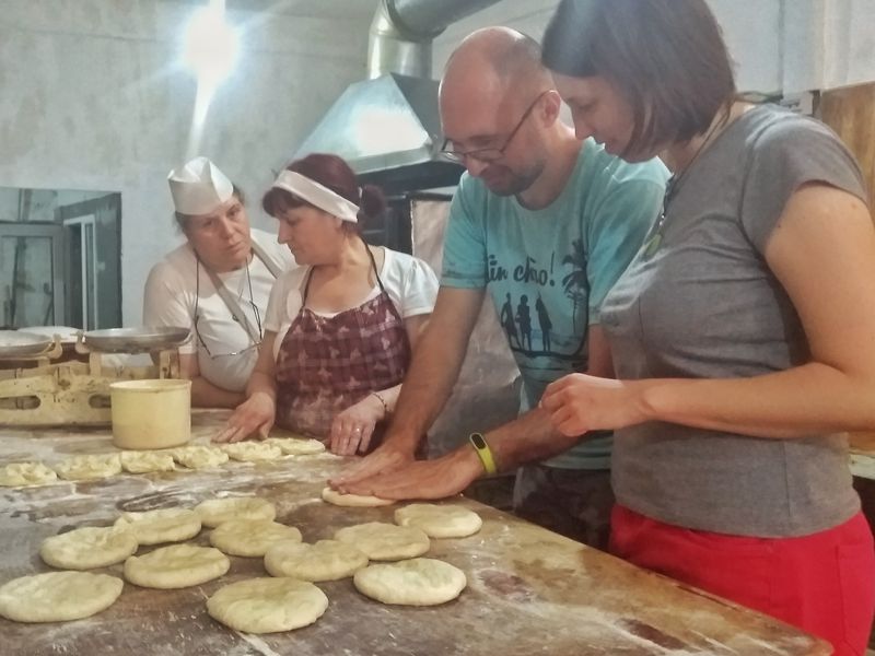 Пойдем на базар за грузинскими вкусностями! (18/25)