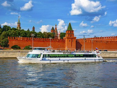 Фото 2 - Экскурсия: "Речная прогулка на панорамном теплоходе «Ривер Лаунж» от парка Зарядье" Фото 2 - Экскурсия: "Речная прогулка на панорамном теплоходе «Ривер Лаунж» от парка Зарядье"