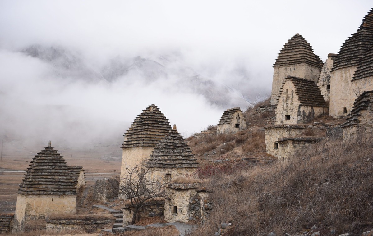 Новогоднее ассорти: ущелья, башни и горячие источники (4/10)