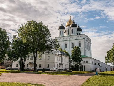 Фото 3 - Экскурсия: "«С Кремля начинается земля»: обзорная экскурсия по Пскову" Фото 3 - Экскурсия: "«С Кремля начинается земля»: обзорная экскурсия по Пскову"