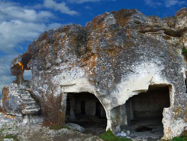 Фото - Экскурсия: "Средневековье в Крыму: пещерный Мангуп-Кале" Фото - Экскурсия: "Средневековье в Крыму: пещерный Мангуп-Кале"