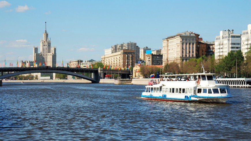 Гранд-экспресс по Москве-реке от причала «Воробьёвы горы»