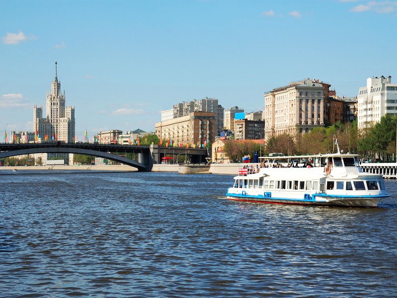 Фото 1 - Экскурсия: "Гранд-экспресс по Москве-реке от причала «Воробьёвы горы»" Фото 1 - Экскурсия: "Гранд-экспресс по Москве-реке от причала «Воробьёвы горы»"