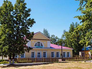Фото - Экскурсия: "Из Ижевска — в Воткинск, на родину Чайковского" Фото - Экскурсия: "Из Ижевска — в Воткинск, на родину Чайковского"