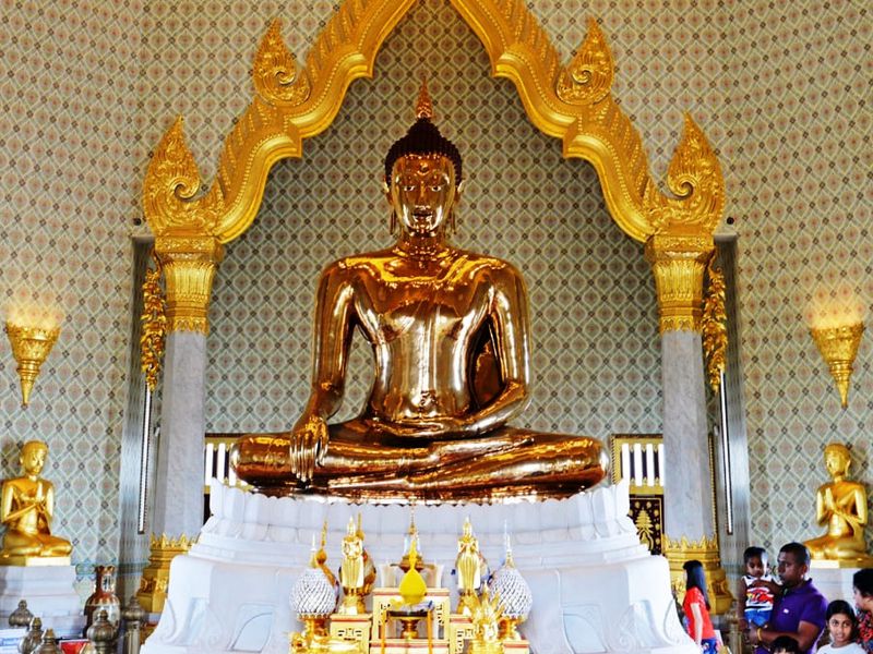 Аутентичные храмы Бангкока (2/15)