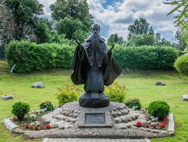 Фото 3 - Экскурсия: "Можайск: святыни, символы и секреты" Фото 3 - Экскурсия: "Можайск: святыни, символы и секреты"