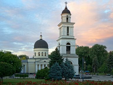 Фото 3 - Экскурсия: "Мой белый город, ты — цветок из камня" Фото 3 - Экскурсия: "Мой белый город, ты — цветок из камня"