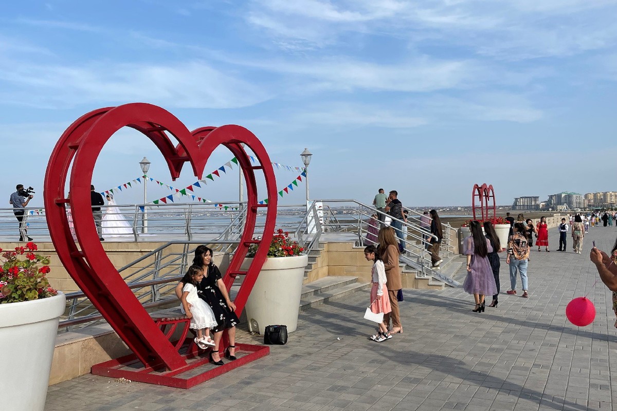 Магия огня: из Баку — по полуострову Апшерон и городу Сумгаит (3/8)