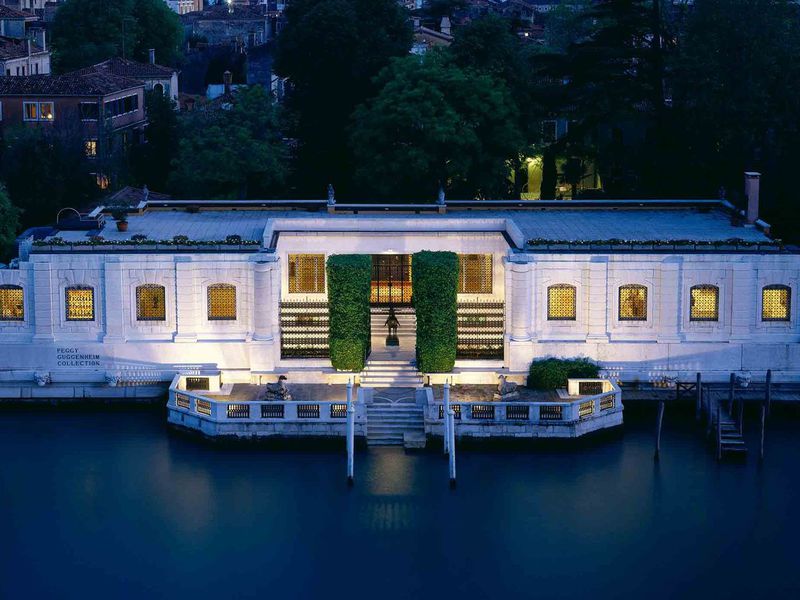 Современное искусство в Венеции: марафон по выставкам Биеннале (12/15)