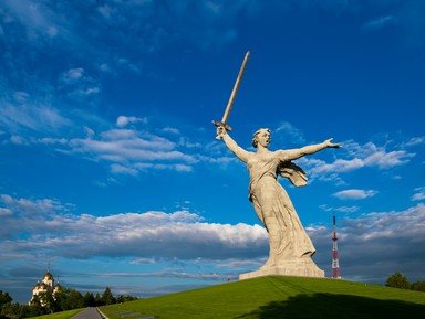 Фото - Экскурсия: "Экскурсия на Мамаев Курган" Фото - Экскурсия: "Экскурсия на Мамаев Курган"