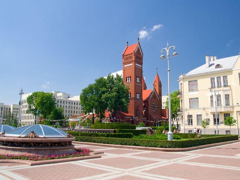 Пешеходная экскурсия: лучшее в Минске (2/7)