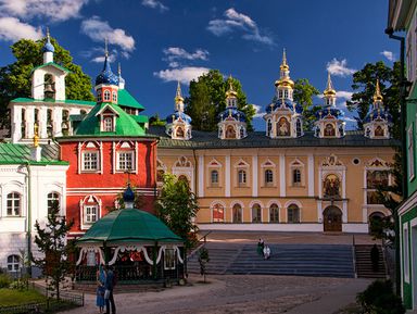 Фото 2 - Экскурсия: "На автобусе в Изборск и Печоры" Фото 2 - Экскурсия: "На автобусе в Изборск и Печоры"