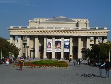 Фото 2 - Экскурсия: "Архитектурные эпохи Новосибирска" Фото 2 - Экскурсия: "Архитектурные эпохи Новосибирска"