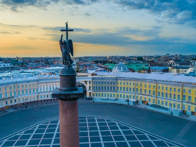 Фото 3 - Экскурсия: "Петербург сквозь века" Фото 3 - Экскурсия: "Петербург сквозь века"