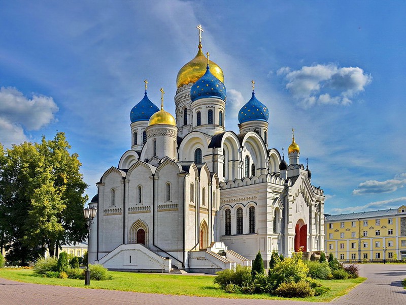 Фото 1 - Экскурсия: "Круиз в Николо-Угрешский монастырь с экскурсией" Фото 1 - Экскурсия: "Круиз в Николо-Угрешский монастырь с экскурсией"