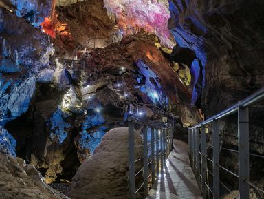 Фото - Экскурсия: "Пещера Прометея и каньоны Грузии" Фото - Экскурсия: "Пещера Прометея и каньоны Грузии"