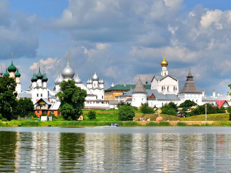 Фото 1 - Экскурсия: "Из Ярославля — в Ростов Великий и Переславль-Залесский"