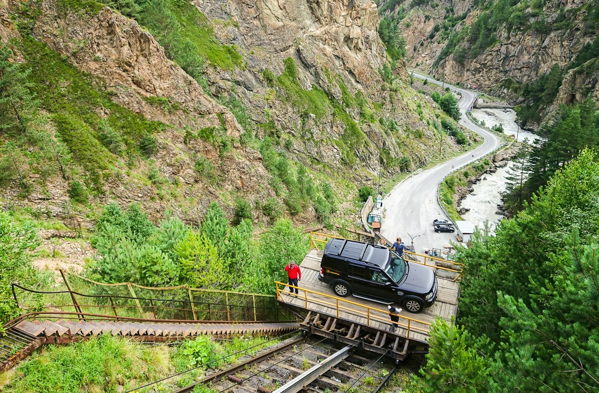 Фото 3 - Экскурсия: "Ледяная поляна Азау и озеро Гижгит из Пятигорска"