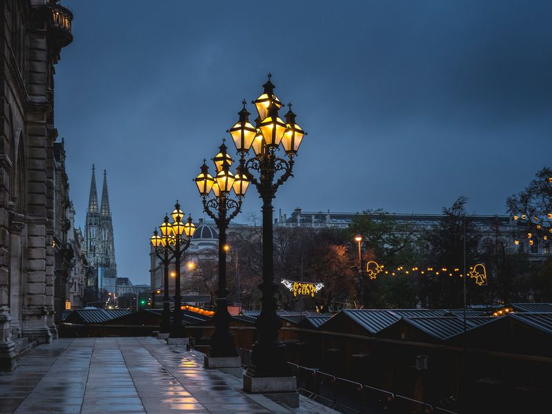 Блеск вечерней Вены и ужин по-австрийски (2/6)