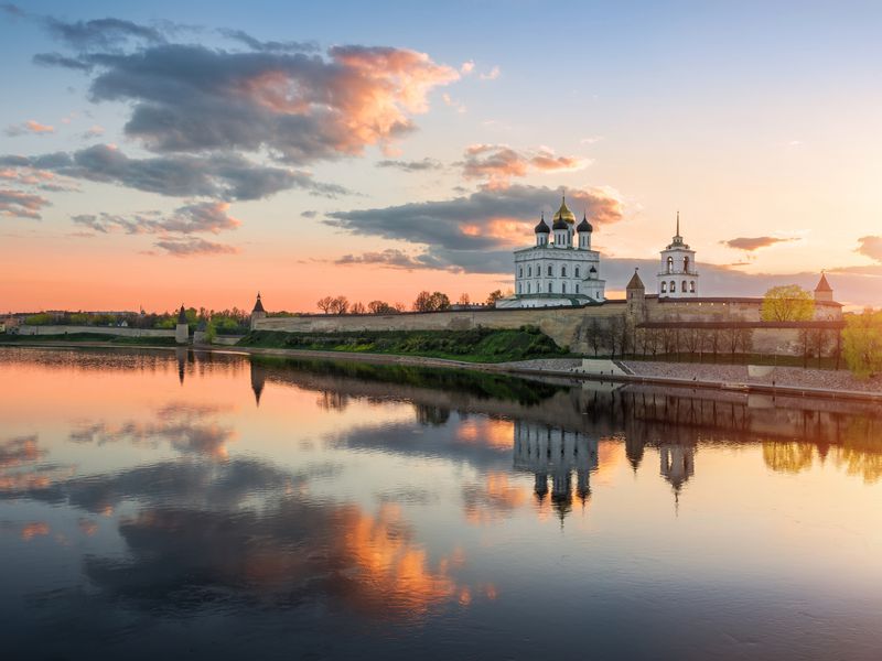 Фото 1 - Экскурсия: "Фотоэкскурсия по Пскову «Набережные двух рек»"