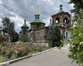 Фото 3 авторского тура - день 8 "Завершение похода: ущелье и город Каракол" Фото 3 авторского тура - день 8 "Завершение похода: ущелье и город Каракол"