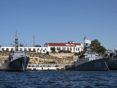 Фото - Экскурсия: "Морская прогулка к боевым кораблям Севастополя" Фото - Экскурсия: "Морская прогулка к боевым кораблям Севастополя"