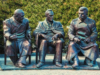 Фото 3 - Экскурсия: "Ливадия: от царя до генералиссимуса" Фото 3 - Экскурсия: "Ливадия: от царя до генералиссимуса"