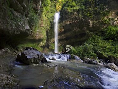 Фото 3 - Экскурсия: "Треккинг на водопад Пасть дракона" Фото 3 - Экскурсия: "Треккинг на водопад Пасть дракона"