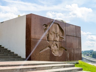 Фото 3 - Экскурсия: "Калуга космическая: экскурсия по городу и Музею космонавтики" Фото 3 - Экскурсия: "Калуга космическая: экскурсия по городу и Музею космонавтики"