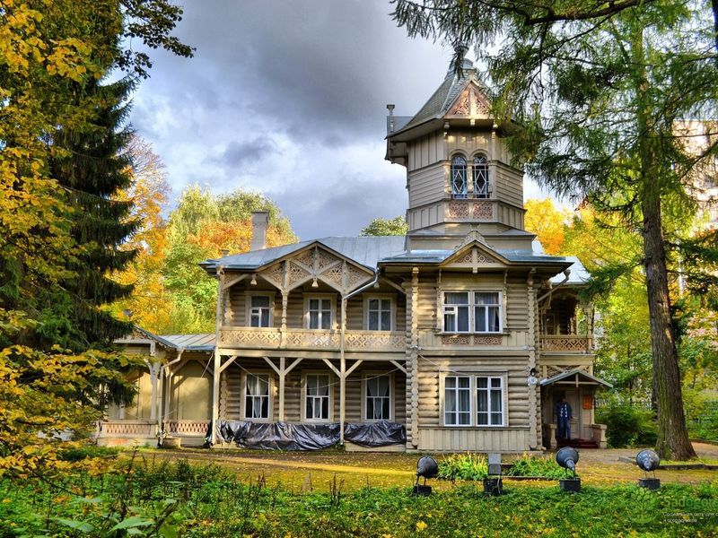 Фото 1 - Экскурсия: "Лесной: исторические дачи в спальном районе Петербурга" Фото 1 - Экскурсия: "Лесной: исторические дачи в спальном районе Петербурга"