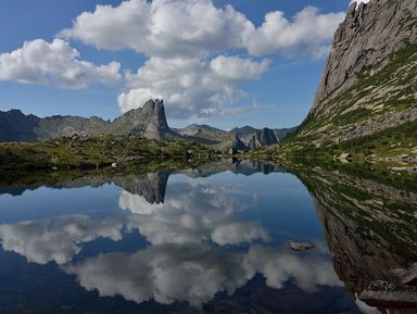 Фото 2 - Экскурсия: "Каменный зоопарк хребта Ергаки" Фото 2 - Экскурсия: "Каменный зоопарк хребта Ергаки"