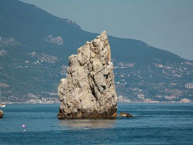 Фото 3 - Экскурсия: "Теплоходная прогулка из Алушты в Ялту и Ласточкино гнездо" Фото 3 - Экскурсия: "Теплоходная прогулка из Алушты в Ялту и Ласточкино гнездо"