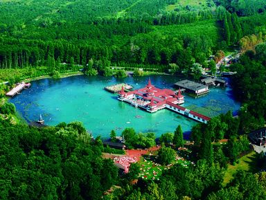 Фото 2 - Экскурсия: "К Венгерскому морю и лечебному озеру Хевиз" Фото 2 - Экскурсия: "К Венгерскому морю и лечебному озеру Хевиз"