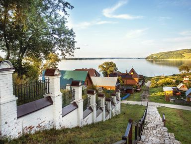 Фото - Экскурсия: "В сказочный Свияжск с историком" Фото - Экскурсия: "В сказочный Свияжск с историком"