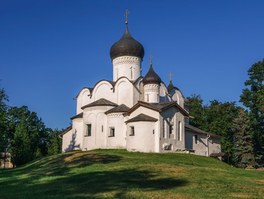 Фото - Экскурсия: "По Пскову — с архитектором-реставратором" Фото - Экскурсия: "По Пскову — с архитектором-реставратором"