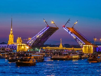 Фото - Экскурсия: "По-питерски: развод мостов с крыши" Фото - Экскурсия: "По-питерски: развод мостов с крыши"