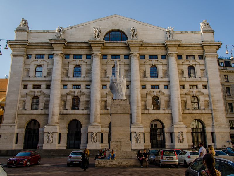 Узнать Милан в формате квеста (9/13)