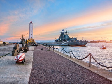 Фото - Экскурсия: "Петергоф и Кронштадт за один день" Фото - Экскурсия: "Петергоф и Кронштадт за один день"