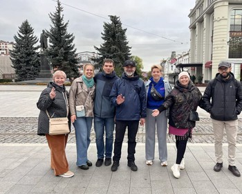 Фото 2 авторского тура - день 1 "Прогулка по Владикавказу, мастер-класс и арт-практика" Фото 2 авторского тура - день 1 "Прогулка по Владикавказу, мастер-класс и арт-практика"