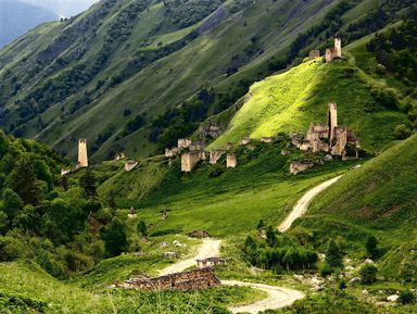 Фото - Экскурсия: "Горная Ингушетия — страна башен и легенд" Фото - Экскурсия: "Горная Ингушетия — страна башен и легенд"