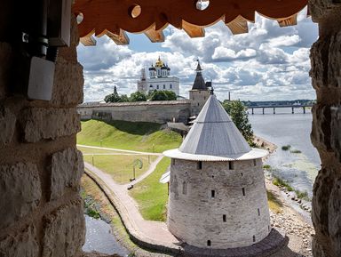 Фото - Экскурсия: "Глазами зодчего: секреты Псковской крепости" Фото - Экскурсия: "Глазами зодчего: секреты Псковской крепости"