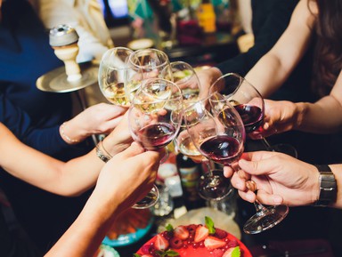 Фото - Экскурсия: "Bar-hopping в Кишинёве" Фото - Экскурсия: "Bar-hopping в Кишинёве"