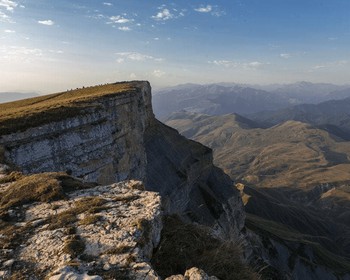 Фото 4 авторского тура - день 1 "Экскурсия на мануфактуру, восхождение на Маяк, пикник и застолье" Фото 4 авторского тура - день 1 "Экскурсия на мануфактуру, восхождение на Маяк, пикник и застолье"