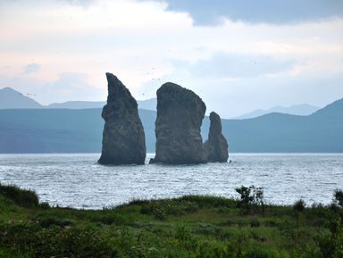 Фото 2 - Экскурсия: "Мыс Маячный и скалы Три брата" Фото 2 - Экскурсия: "Мыс Маячный и скалы Три брата"