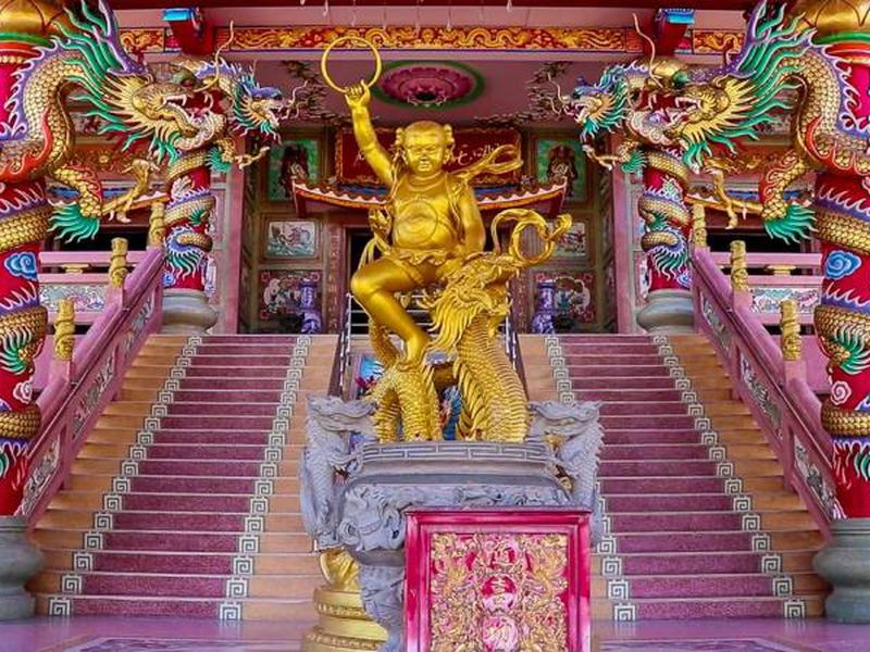 День открытий в Паттайе: сафари-парк, плантации и храмы (16/26)